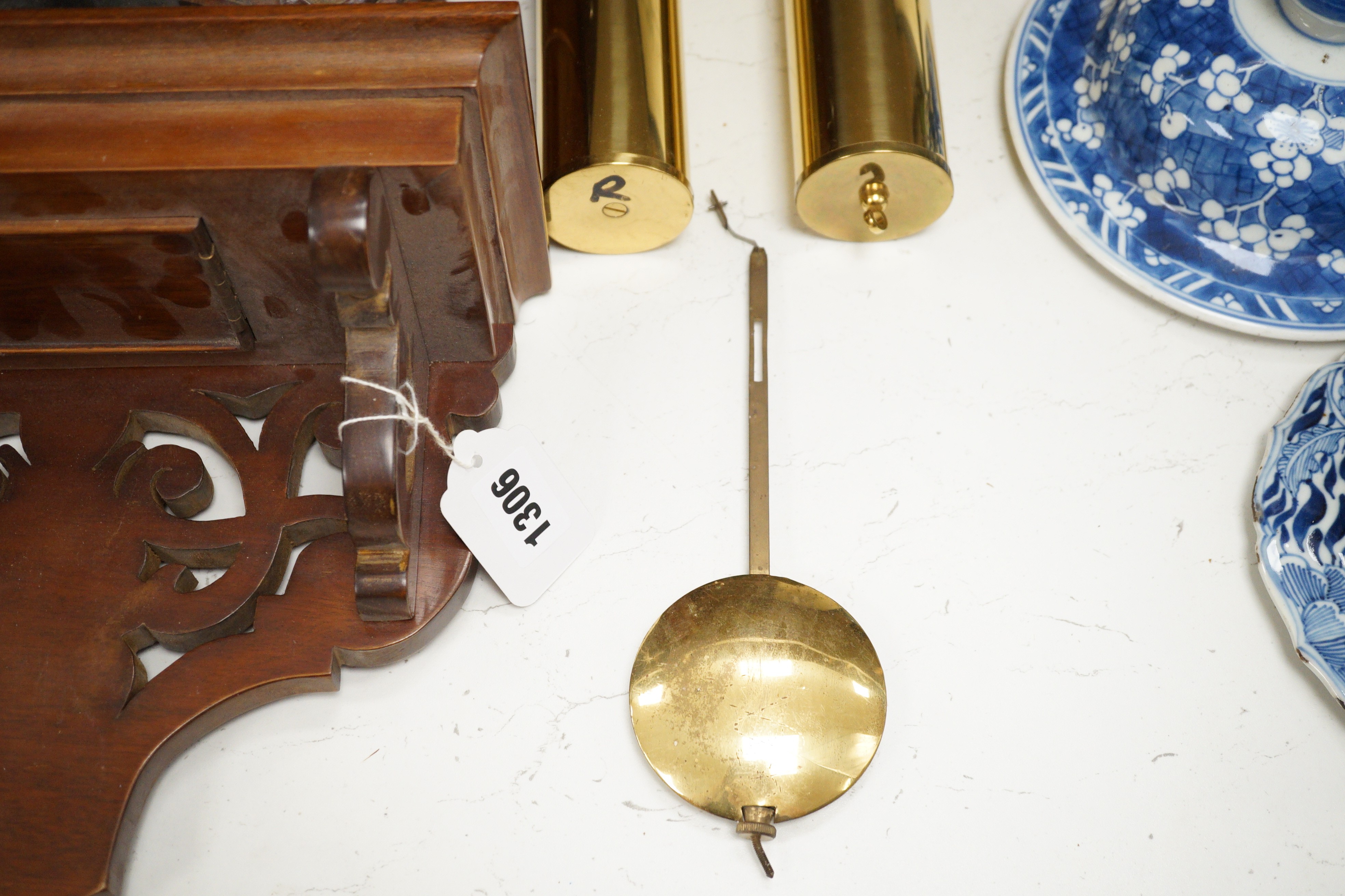 An English 8 day mahogany cased timepiece, with single fusee movement, 54.5cm high